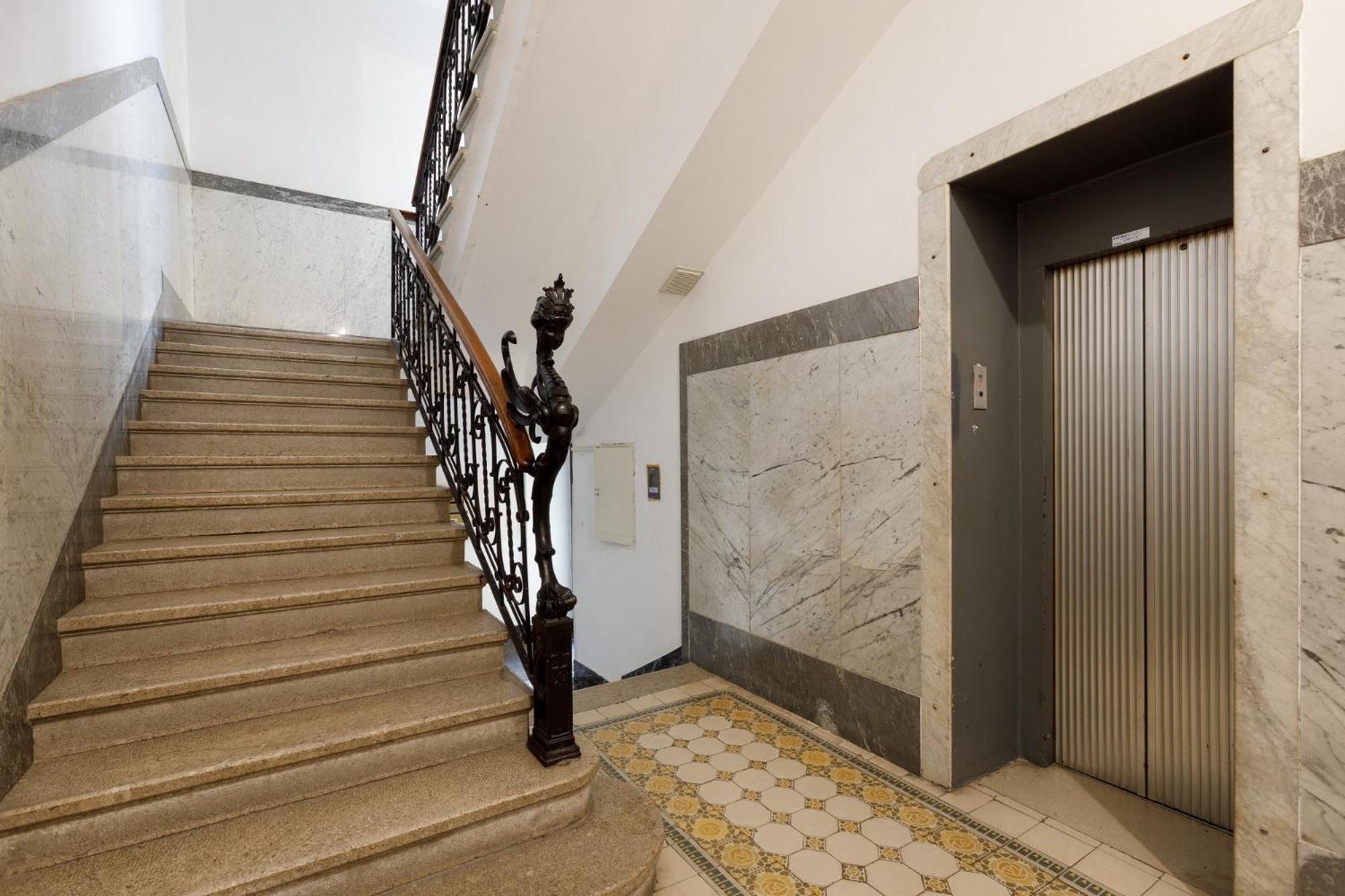 Central Trieste - Elegant City Stay Esterno foto