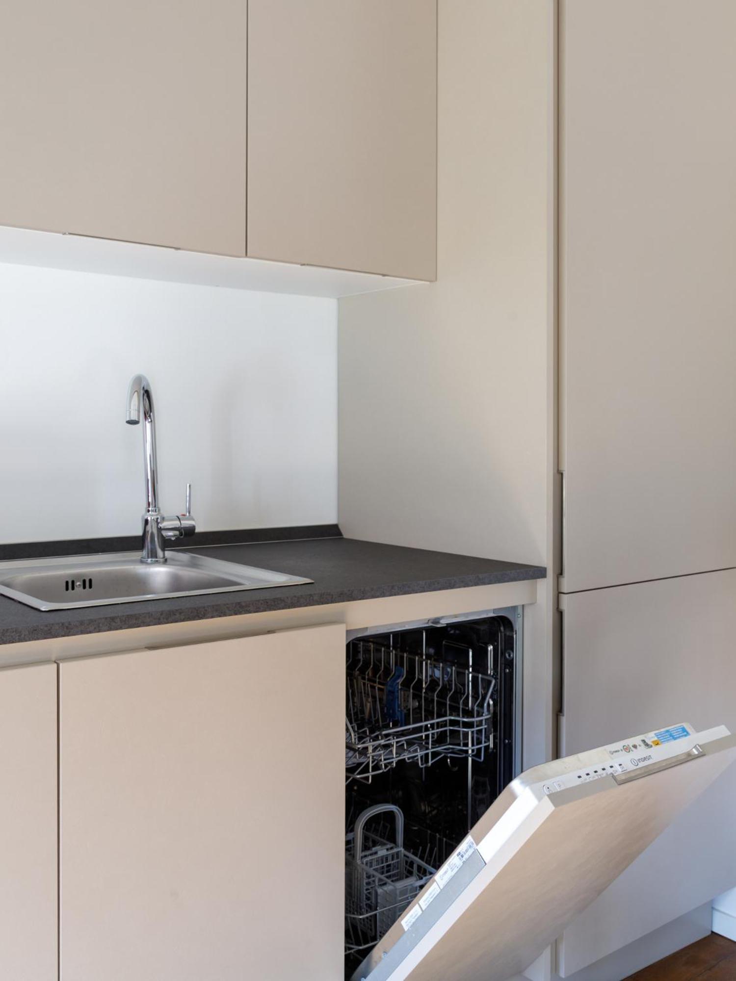 Central Trieste - Elegant City Stay Esterno foto